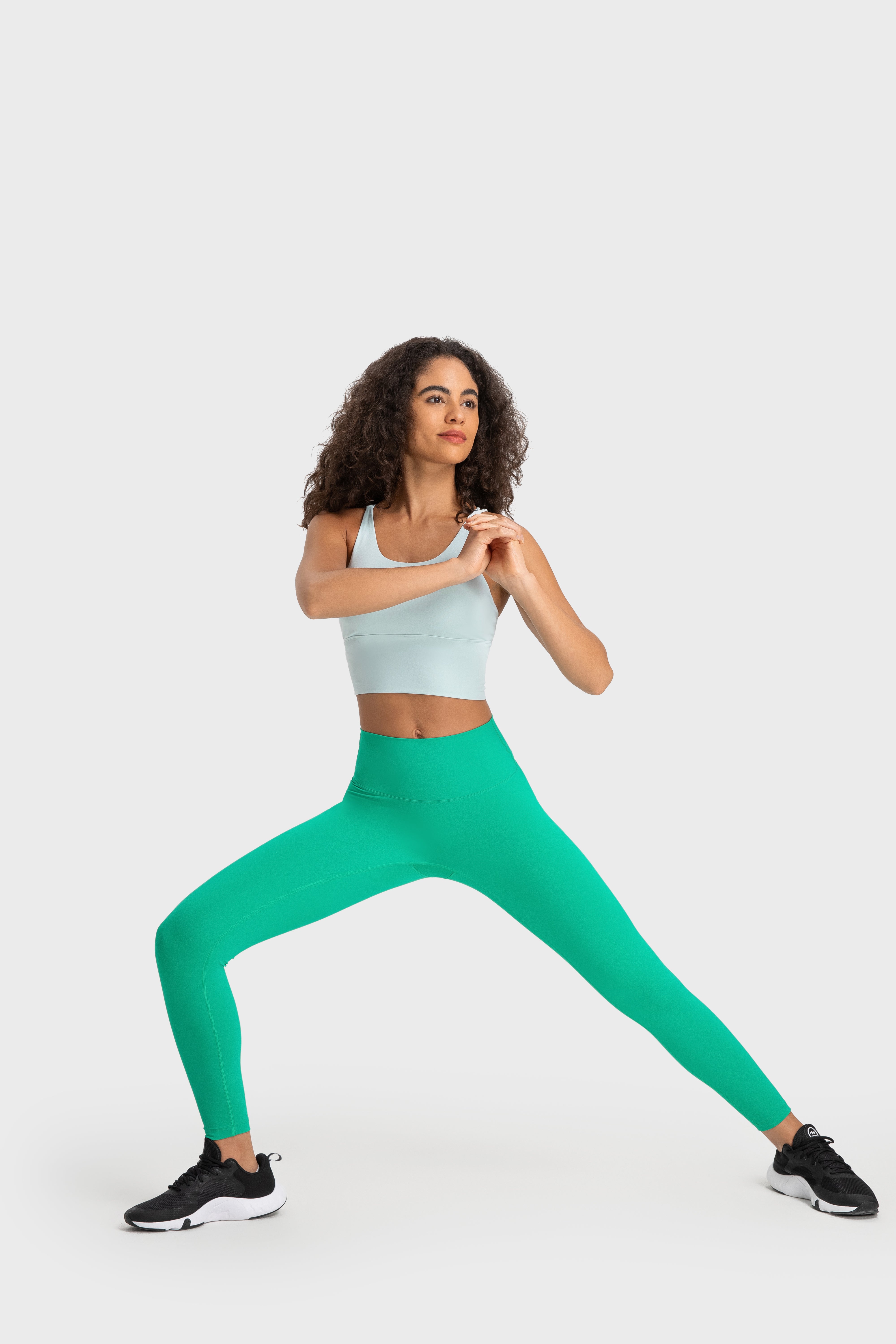 Racerback Sports Bra Tank Top — Breathable Yoga & Gym Crop Top with Open Back